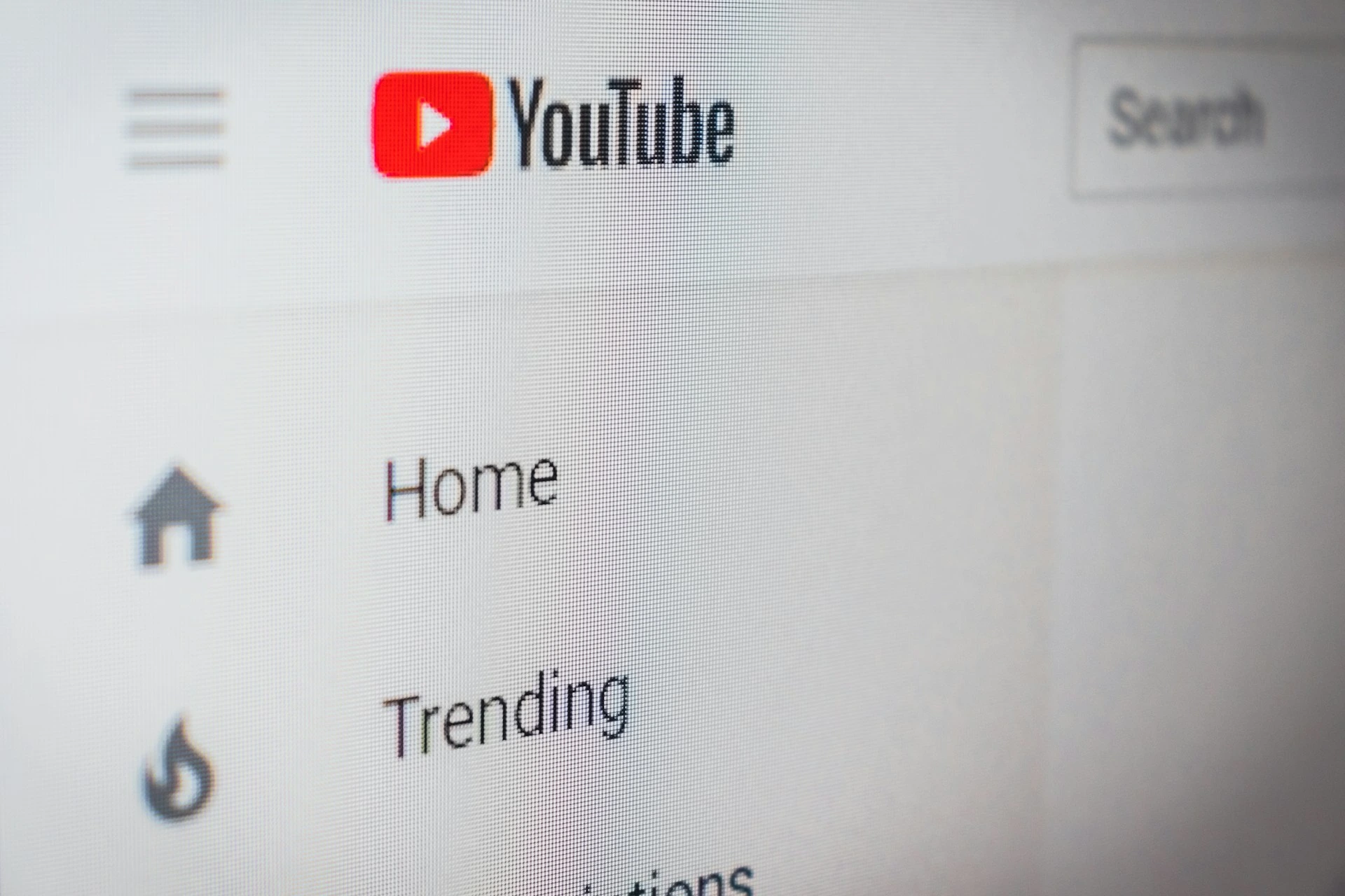 Russland Gir Google Bot for YouTube-Innhold om Milit&aelig;r Overgivelse